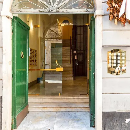 A Pochi Passi Da Piazza De Ferrari By Wonderful Italy *