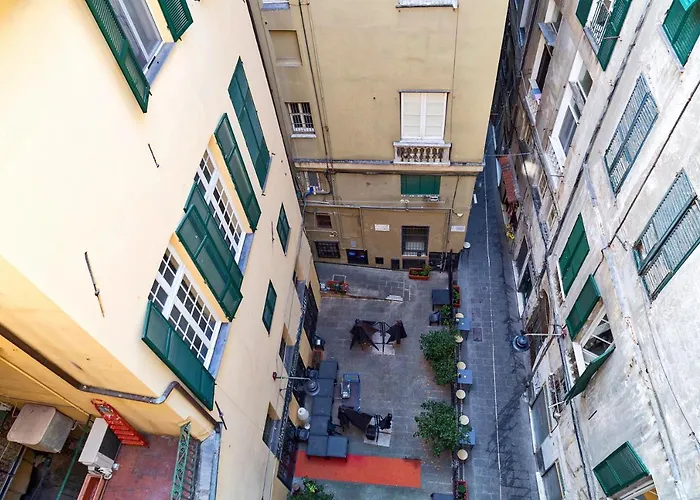 A Pochi Passi Da Piazza De Ferrari By Wonderful Italy